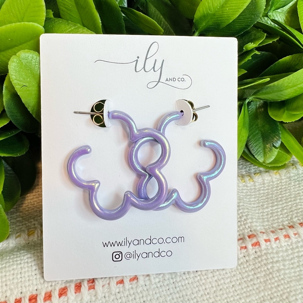 New Scallop Outline Hoop Earrings | Lavender | Hoops | Girly | Purple | Flower